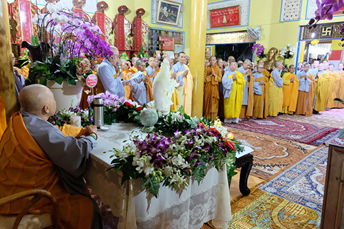 Lễ Kỷ Niệm Ngày Đức Thầy Xuất Gia Hoằng Thánh Đạo tại Tổ Đình Linh Sơn